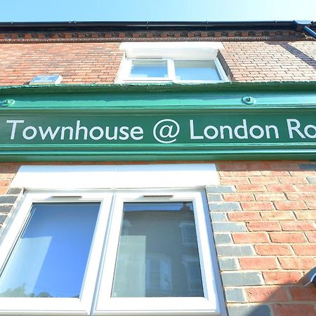 Townhouse Plus @ London Road Stoke Exteriér fotografie