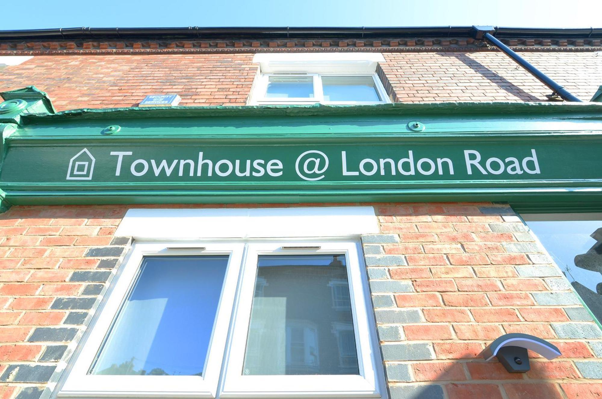 Townhouse Plus @ London Road Stoke Exteriér fotografie